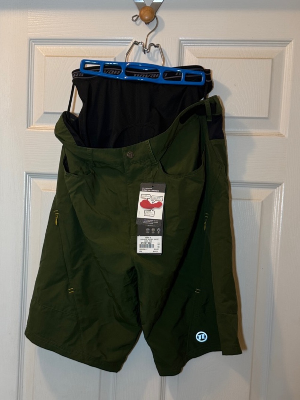 Novara Men’s Olive Green Airmesh Chamois Bike Shorts